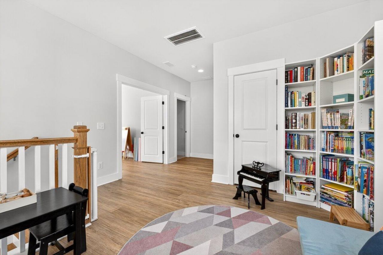 285 Great Lawn Drive Photo 15