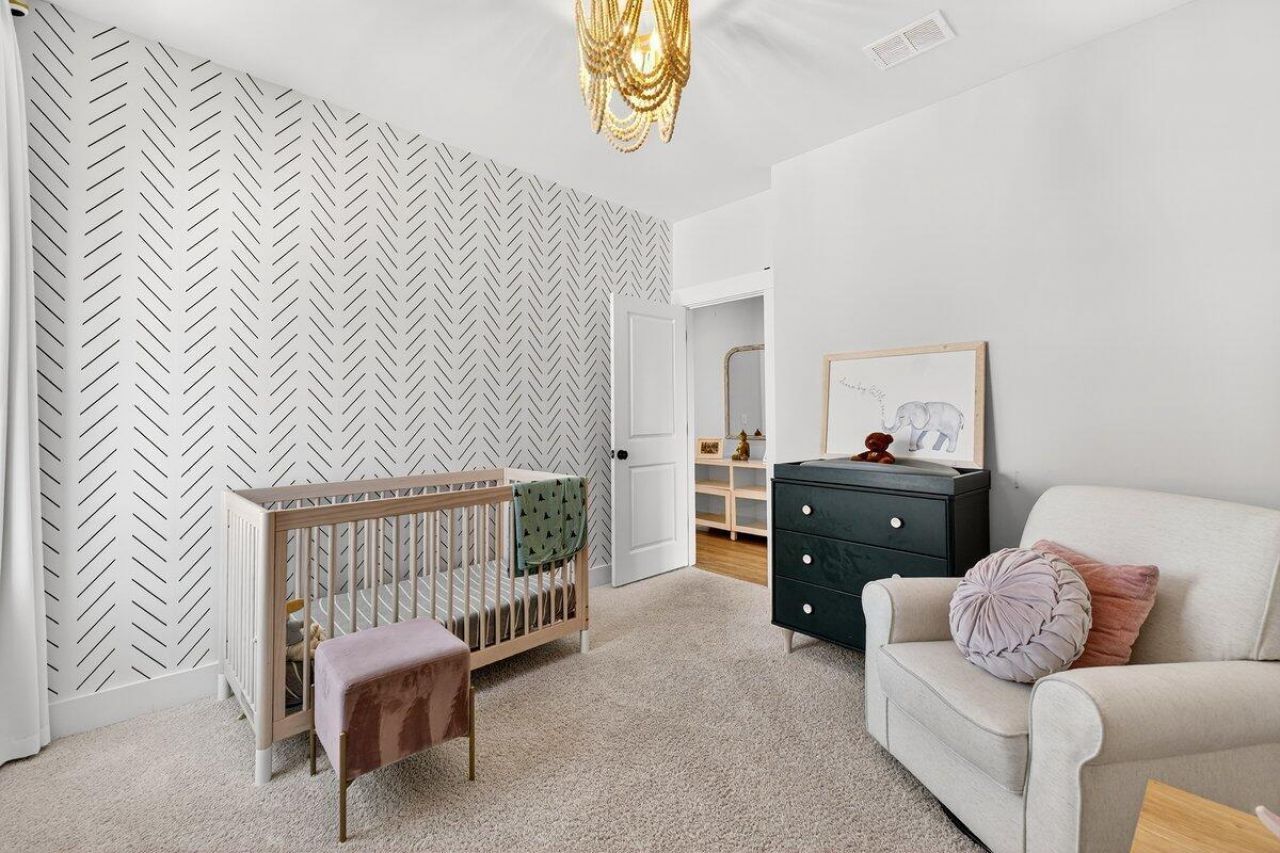 285 Great Lawn Drive Photo 18