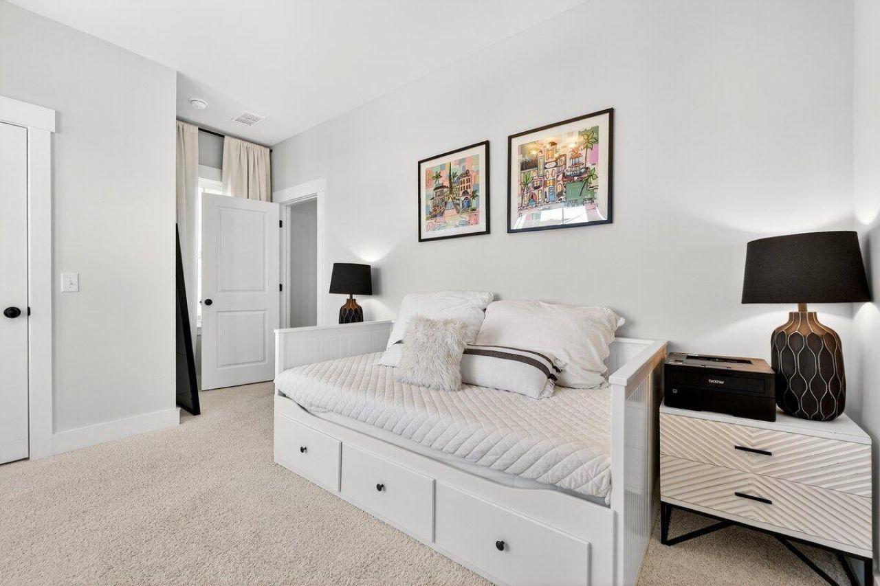 285 Great Lawn Drive Photo 19