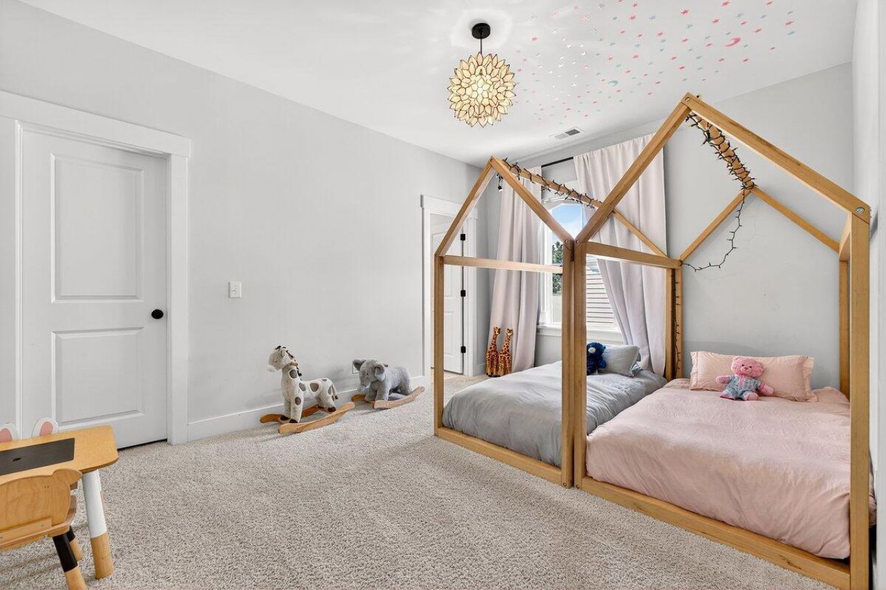 285 Great Lawn Drive Photo 20