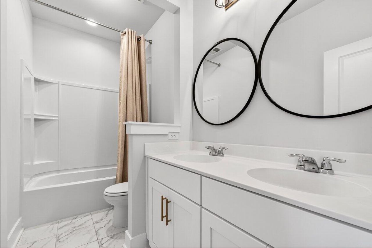 285 Great Lawn Drive Photo 21