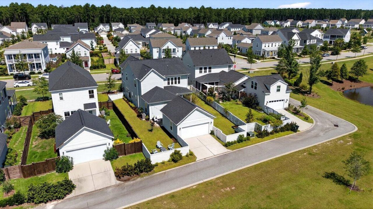 285 Great Lawn Drive Photo 31