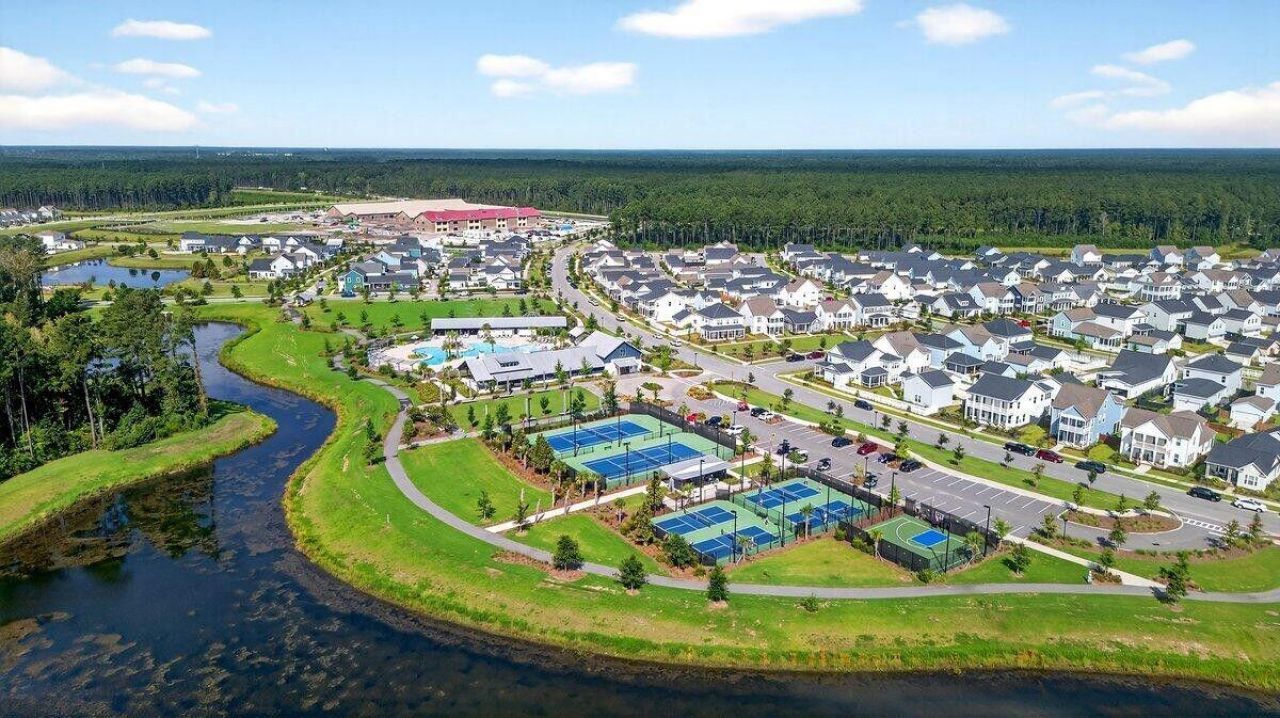 285 Great Lawn Drive Photo 38