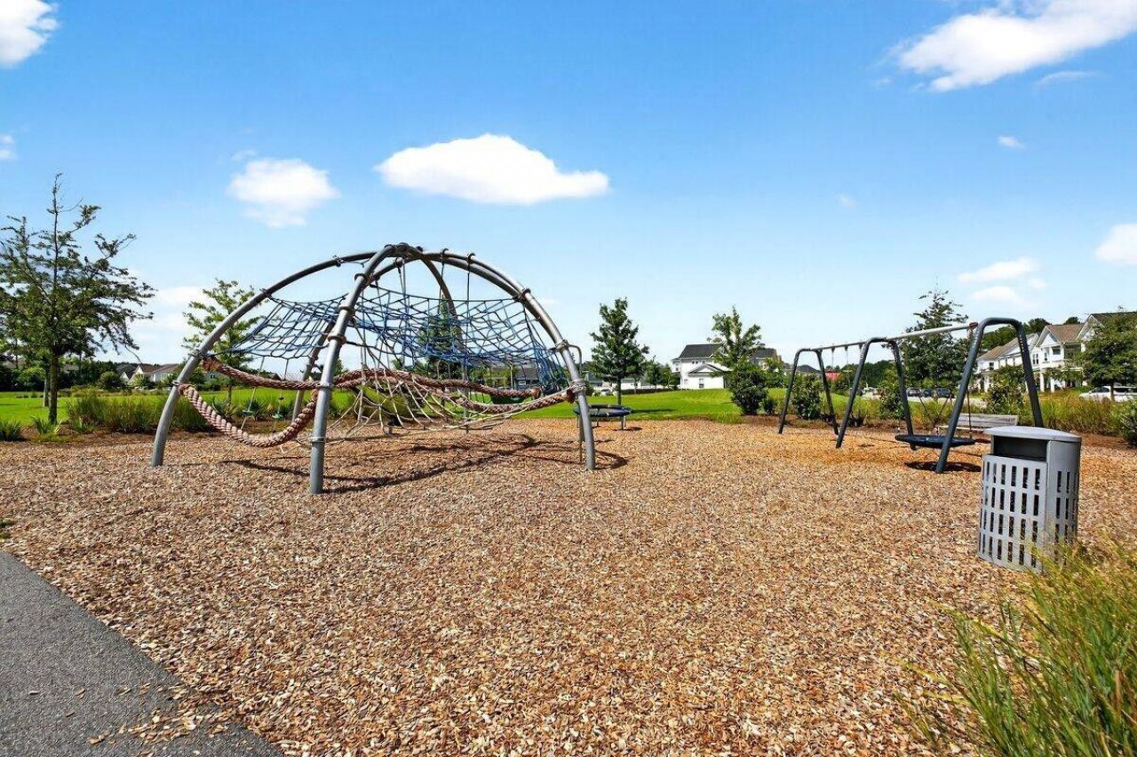 285 Great Lawn Drive Photo 39