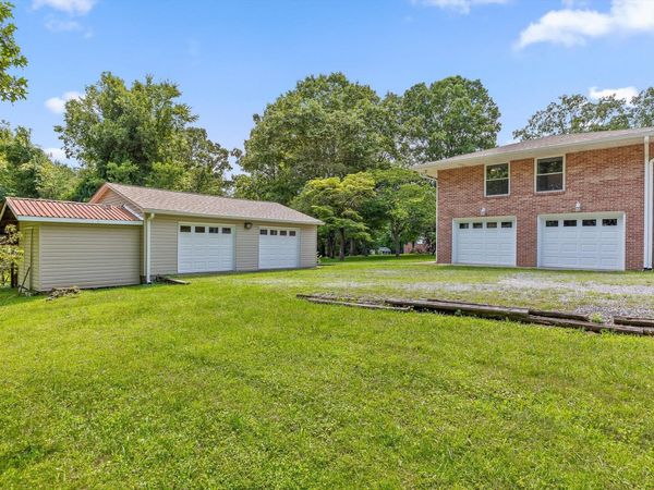 28 Lynn Road, Signal Mountain, TN 37377