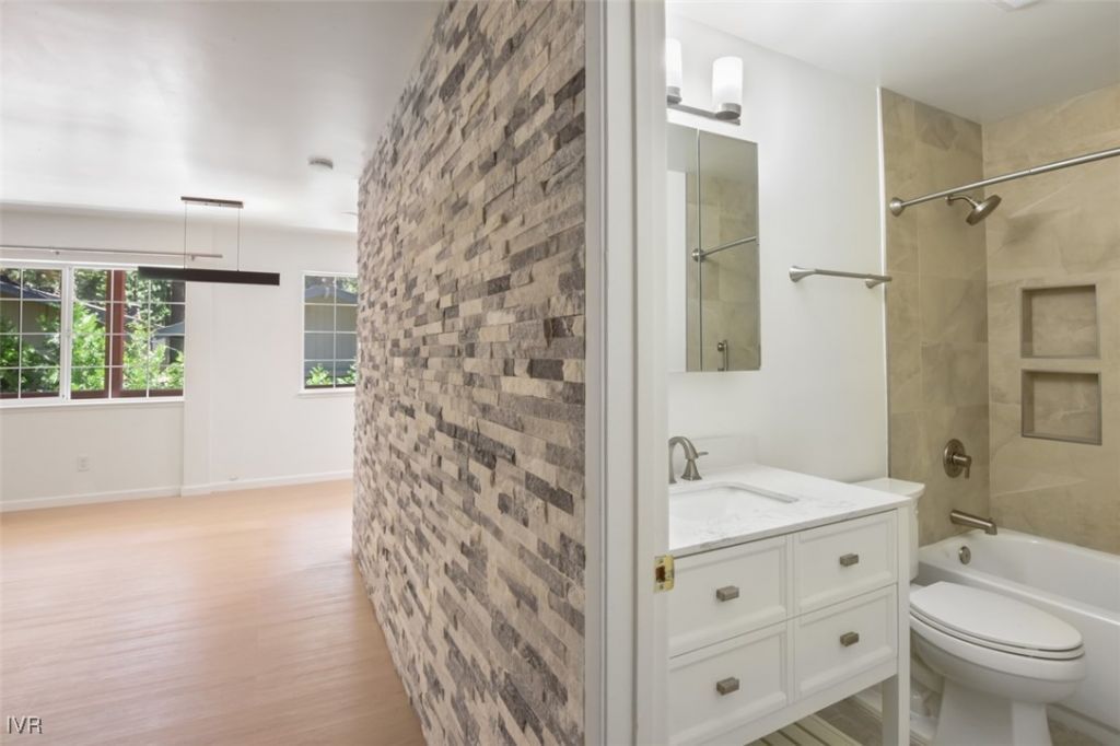 866 Southwood Boulevard, Incline Village, NV 89451 Photo