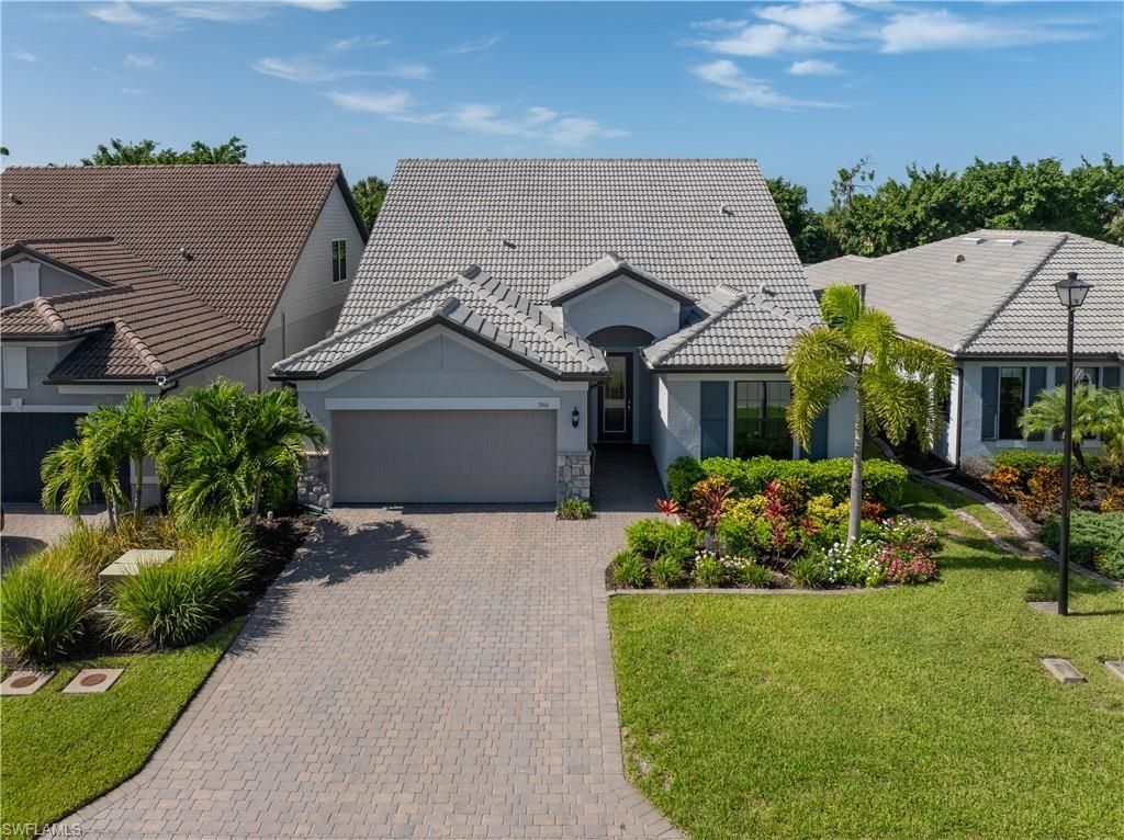 3944 Black Eagle Ln, Fort Myers, FL 33966 Photo