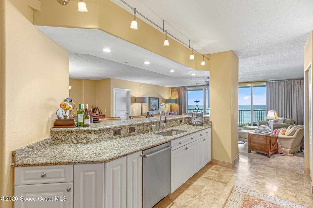 2095 Jimmy Buffett Mem Highway, Unit 4204d, Indian Harbor Beach, FL 32937 Photo