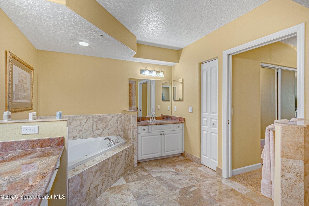 2095 Jimmy Buffett Mem Highway, Unit 4204d, Indian Harbor Beach, FL 32937 Photo