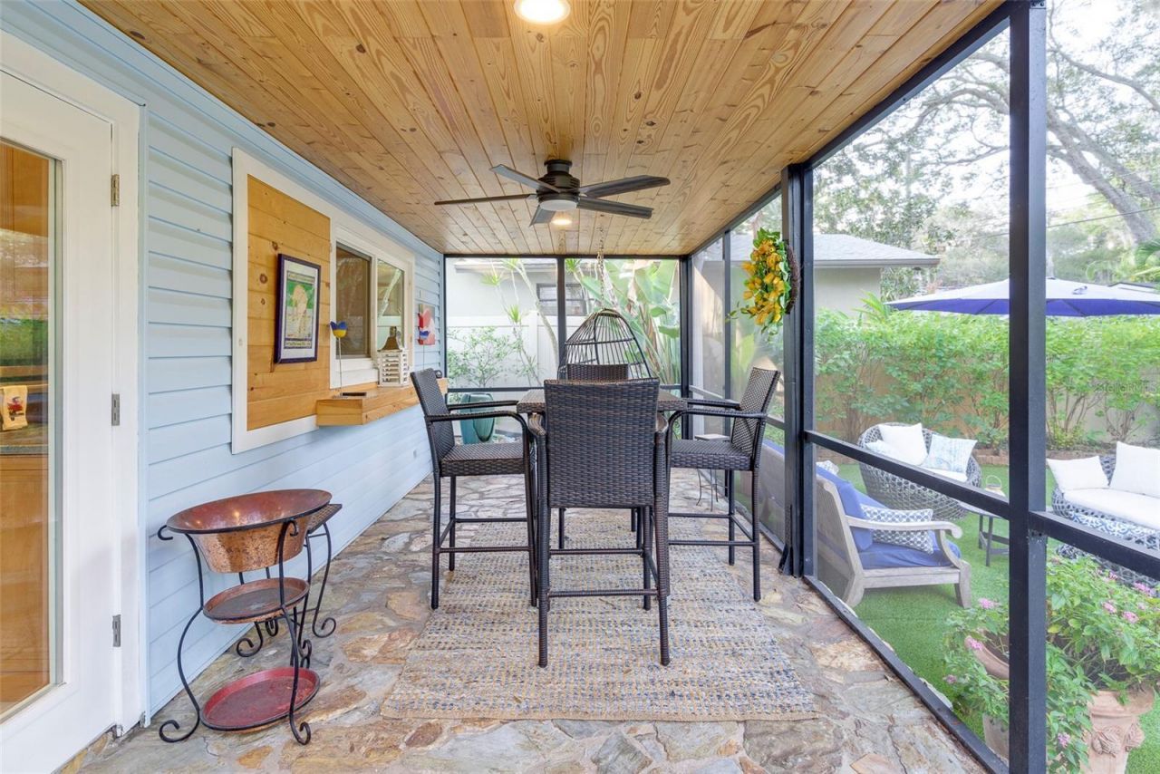 935 42nd Avenue N, Saint Petersburg, FL 33703 Photo