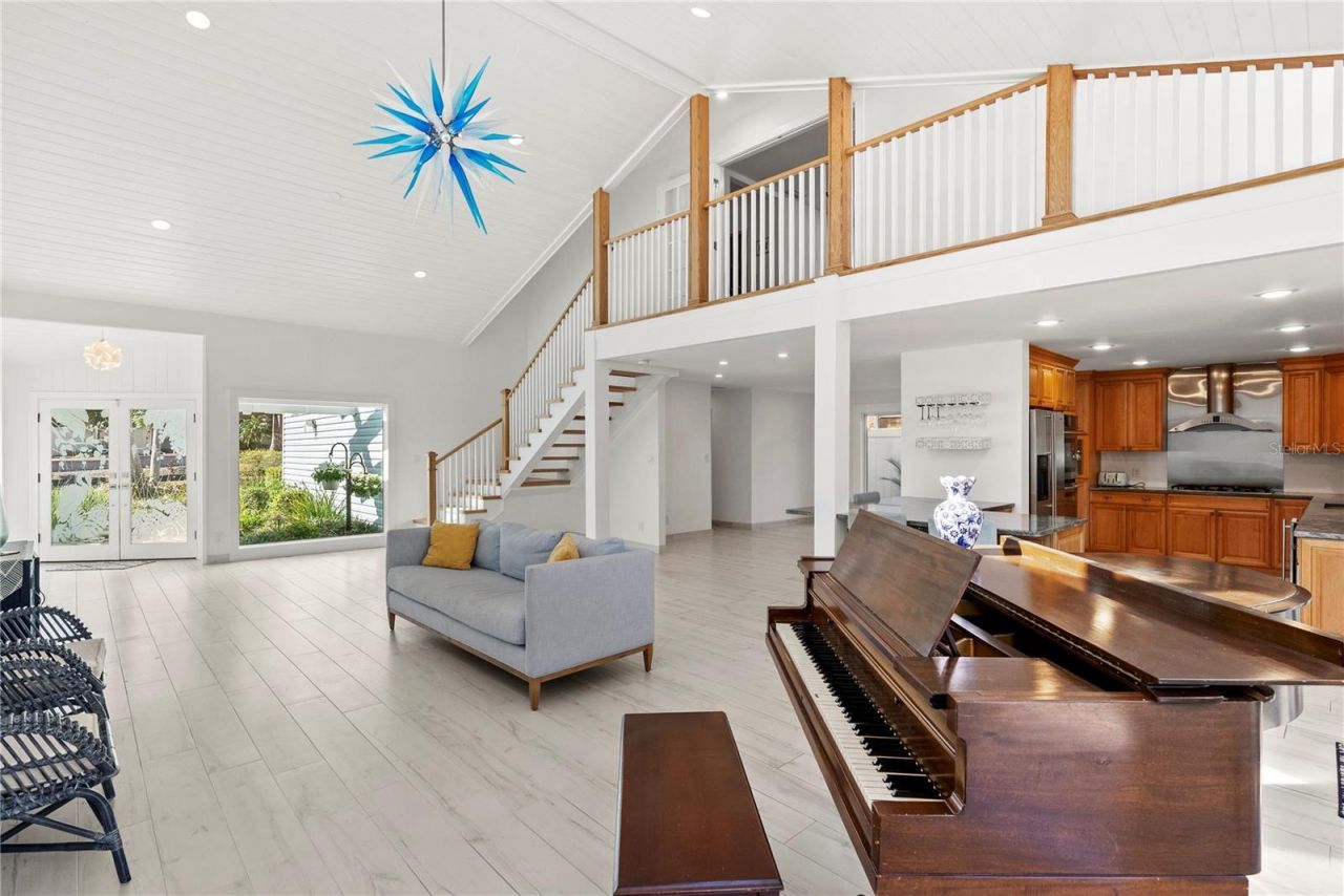 935 42nd Avenue N, Saint Petersburg, FL 33703 Photo