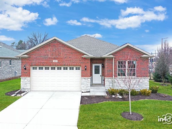 101 Donmor Drive, Bloomingdale, IL 60108