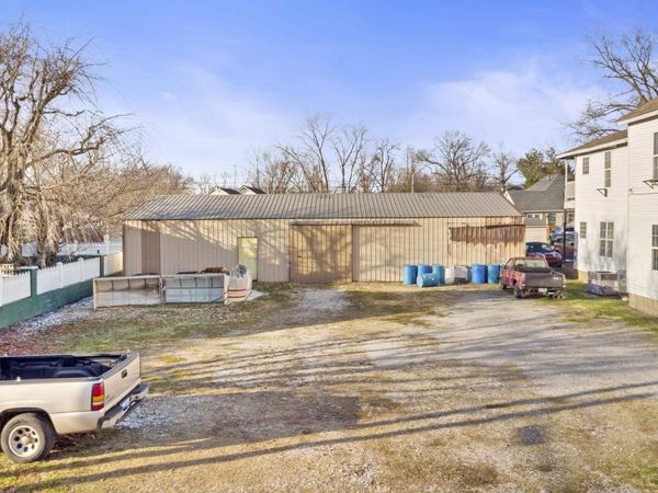216 Ferry, Russell, KY 41169