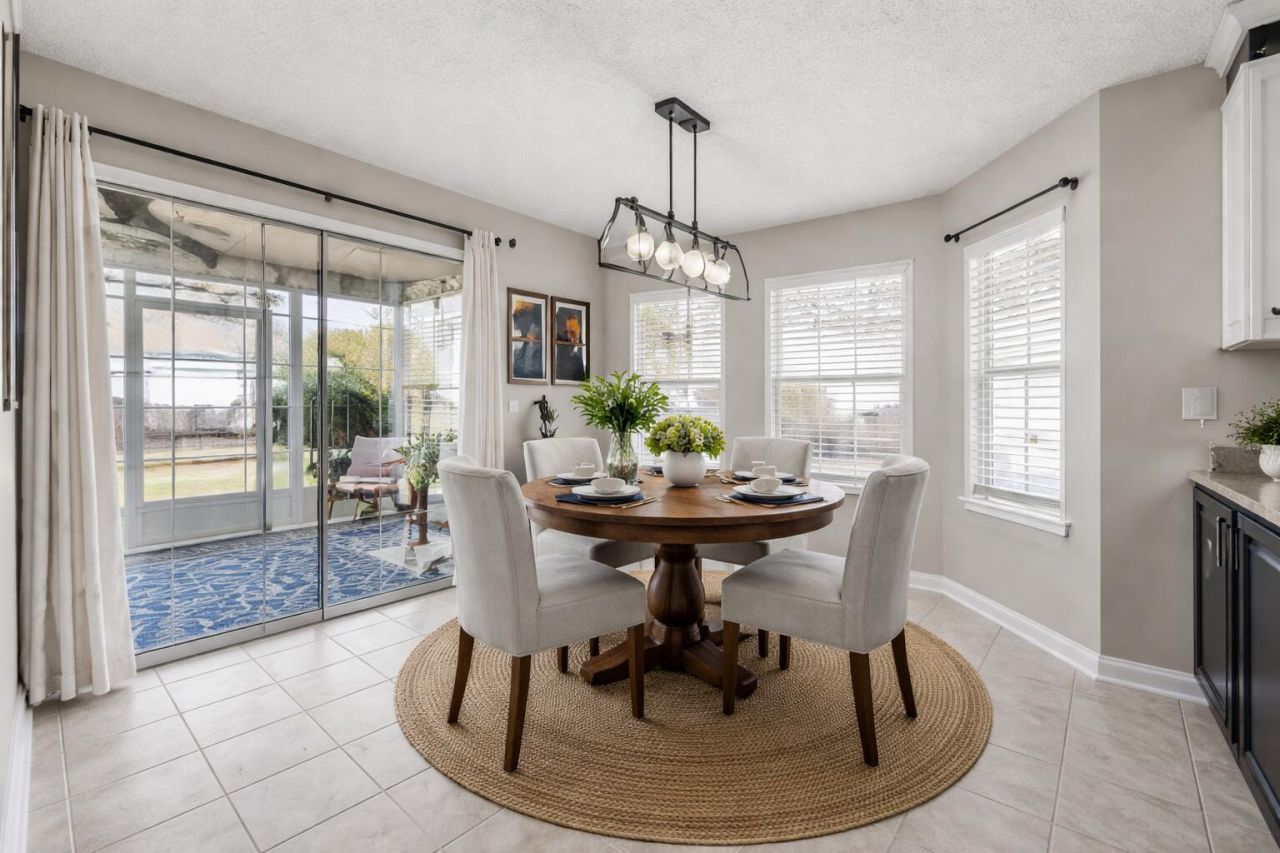 1005 Shinnecock Hill Court Photo 12