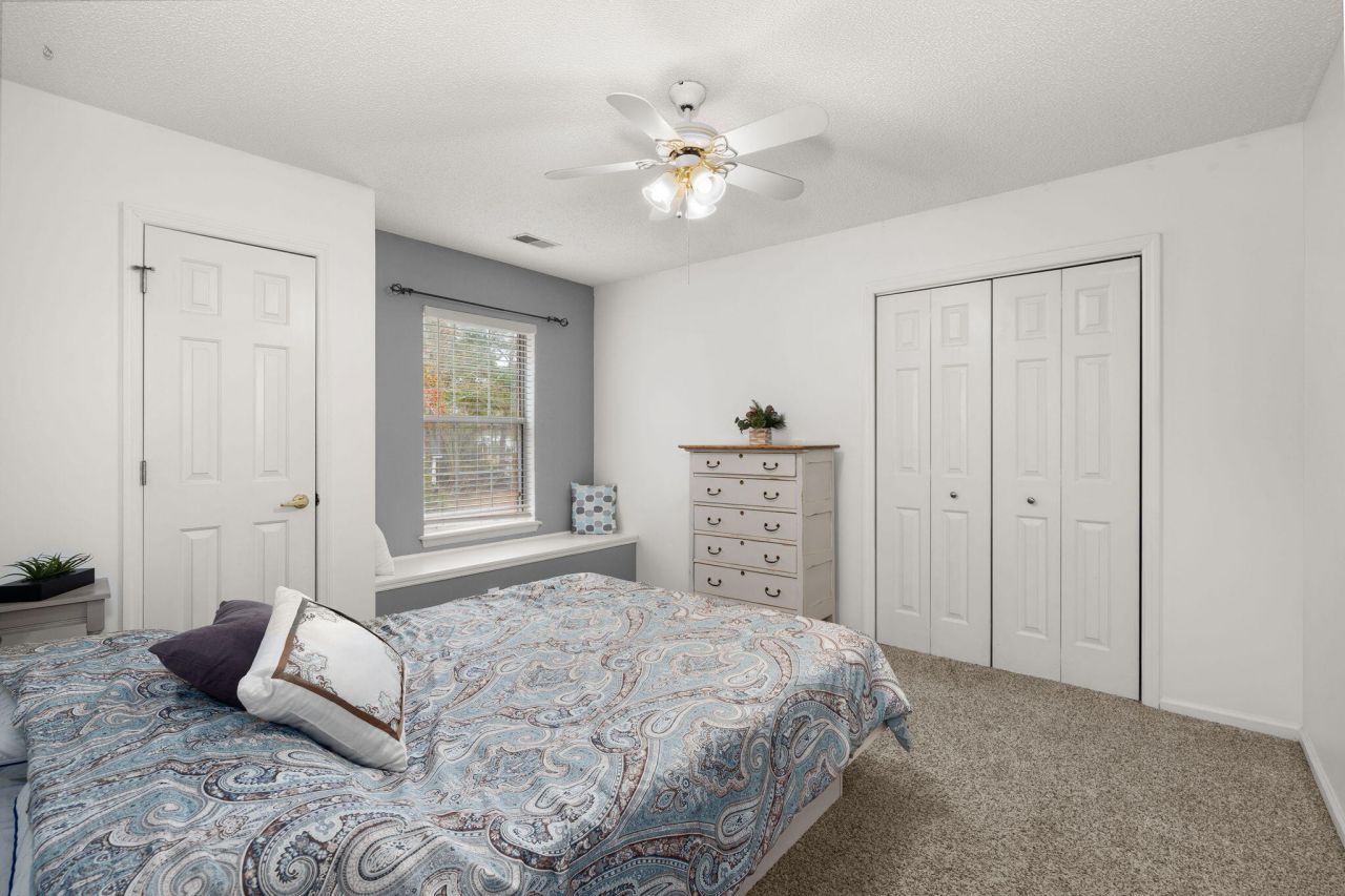 1005 Shinnecock Hill Court Photo 16