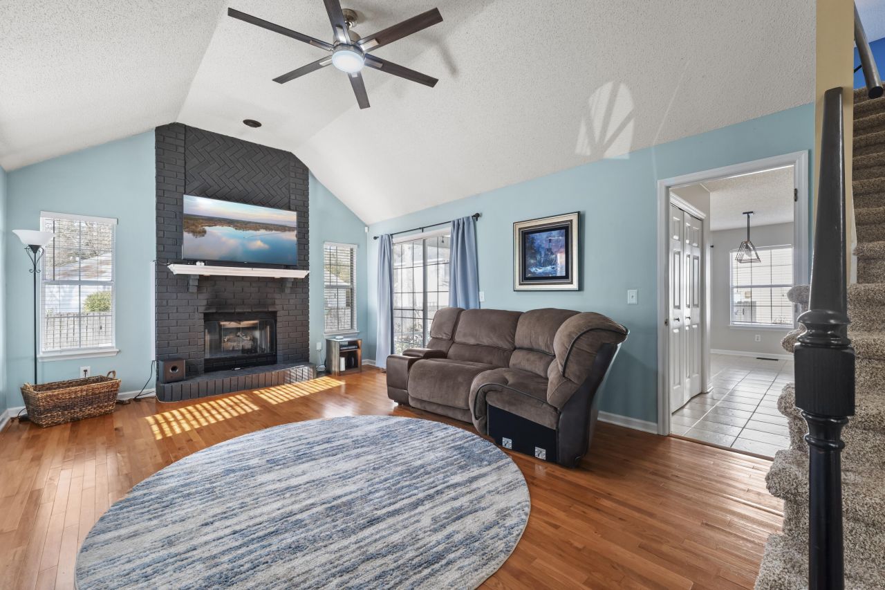 1005 Shinnecock Hill Court Photo 5