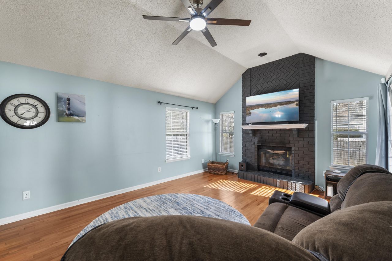 1005 Shinnecock Hill Court Photo 6