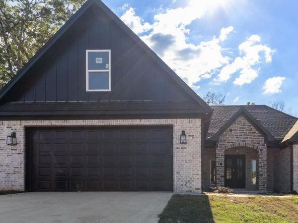 517 Valley Oak Drive, Sherwood, AR 72120