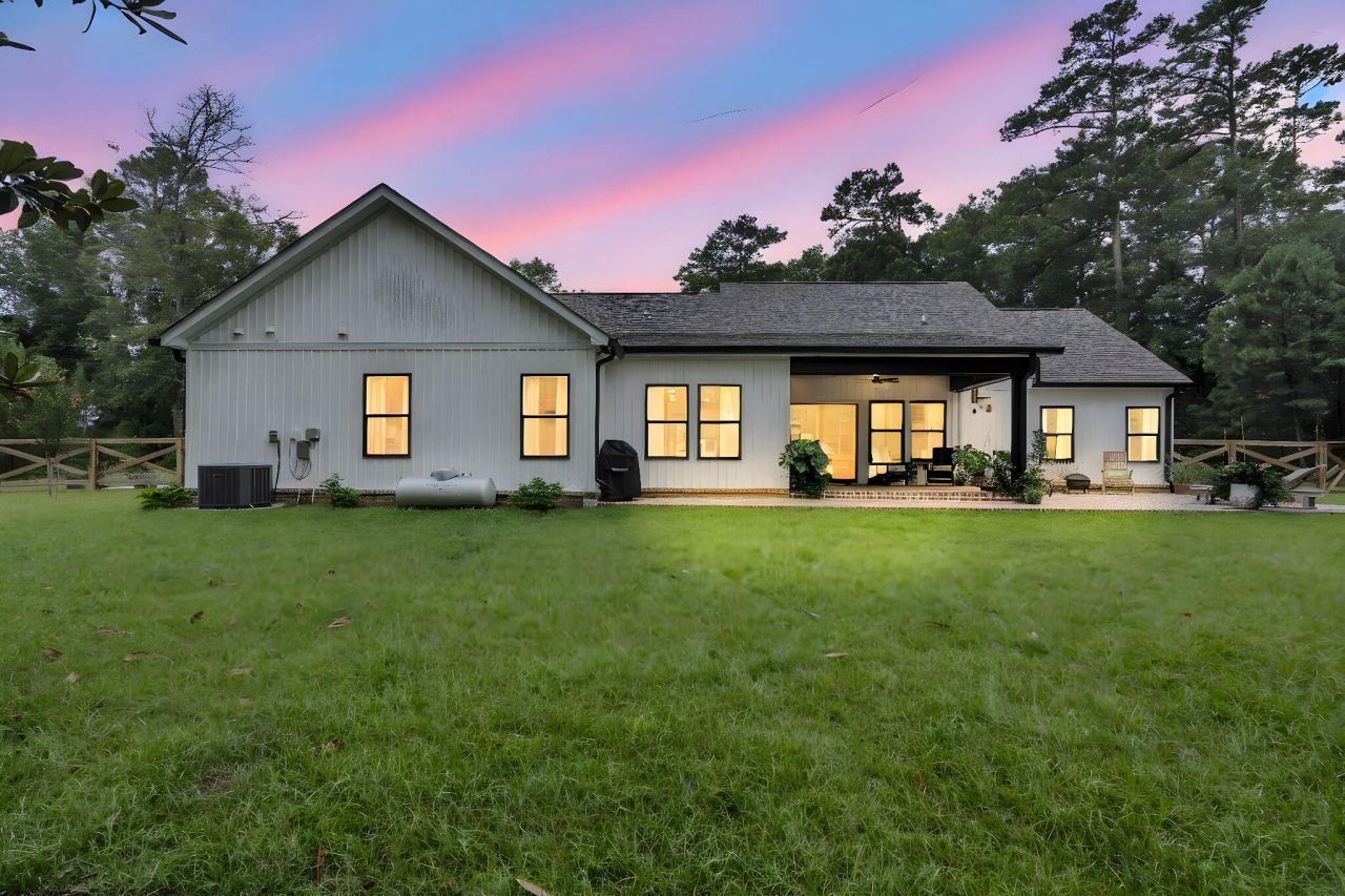 182 Longleaf Drive Photo 11