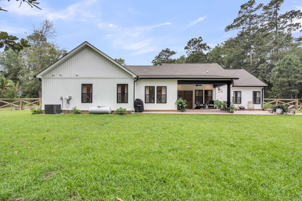 182 Longleaf Drive Photo 12
