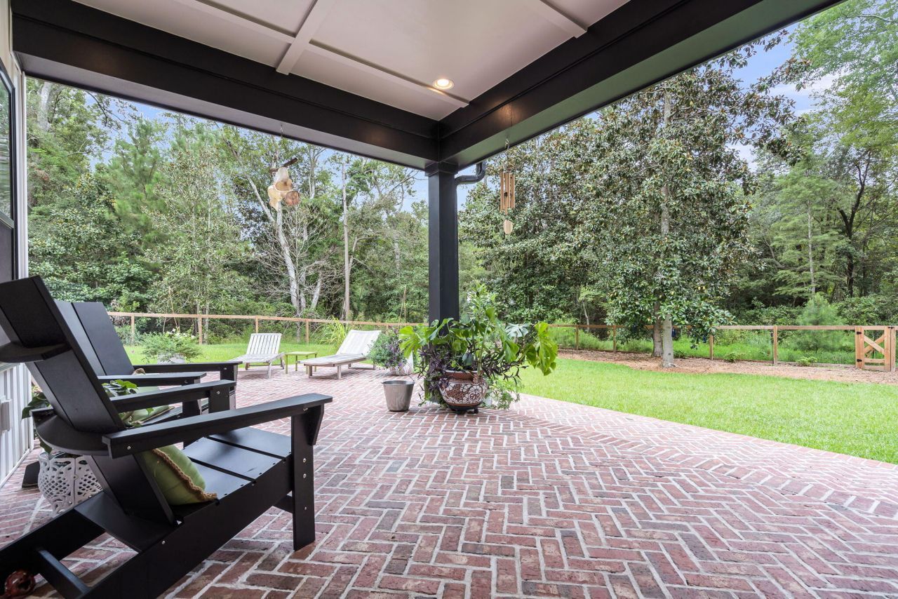 182 Longleaf Drive Photo 16