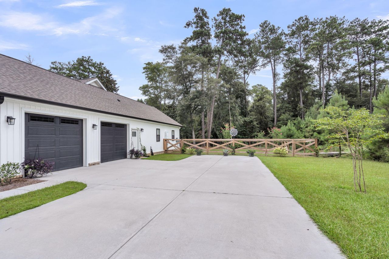 182 Longleaf Drive Photo 19