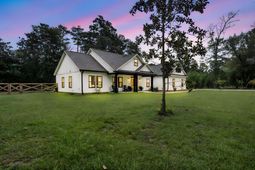 182 Longleaf Drive photo 4
