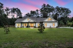 182 Longleaf Drive photo 4