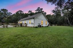 182 Longleaf Drive photo 4