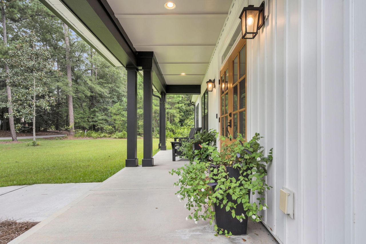 182 Longleaf Drive Photo 8