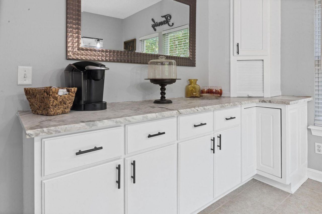 111 Long Bow Road Photo 13