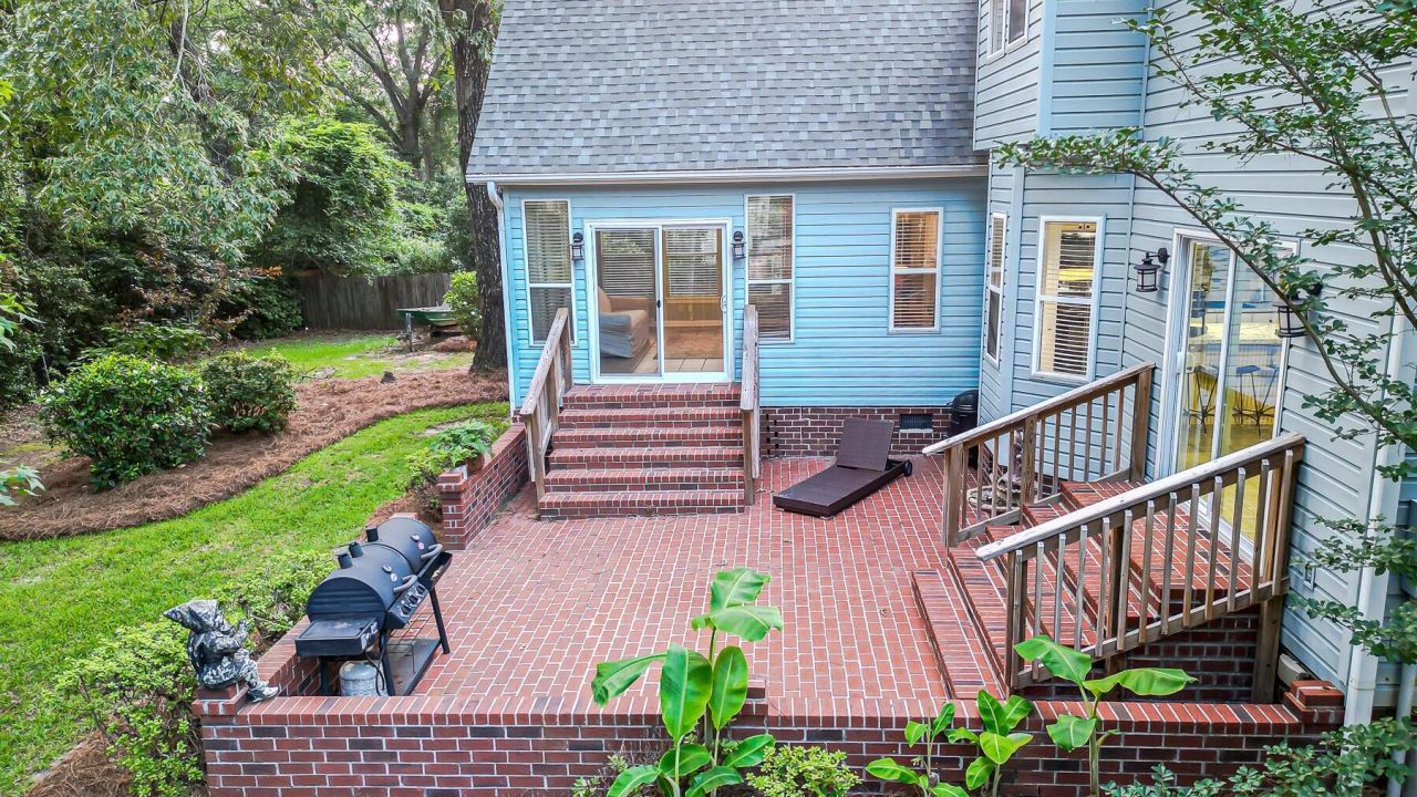 111 Long Bow Road Photo 49