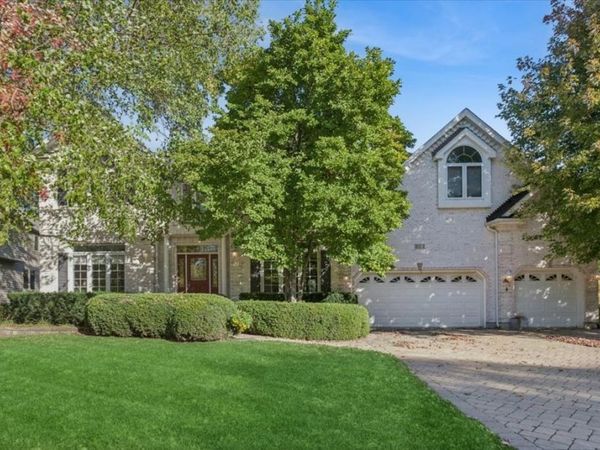 884 Twin Elms Lane, Batavia, IL 60510