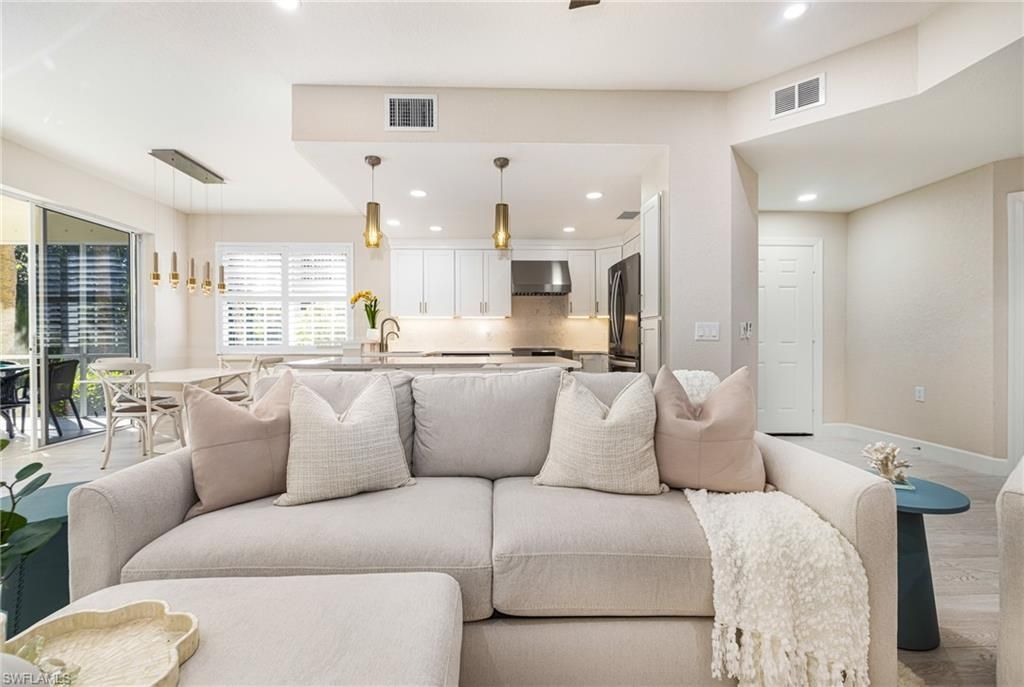 19071 Ridgepoint Dr, Unit 102, Estero, FL 33928 Photo