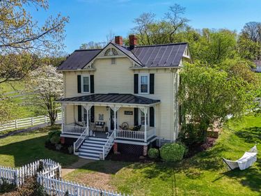 955 ENTRY SCHOOL RD, FISHERSVILLE, VA 22939