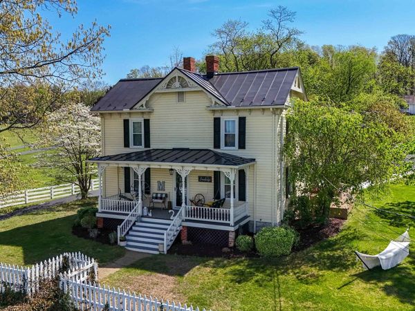 955 ENTRY SCHOOL RD, FISHERSVILLE, VA 22939