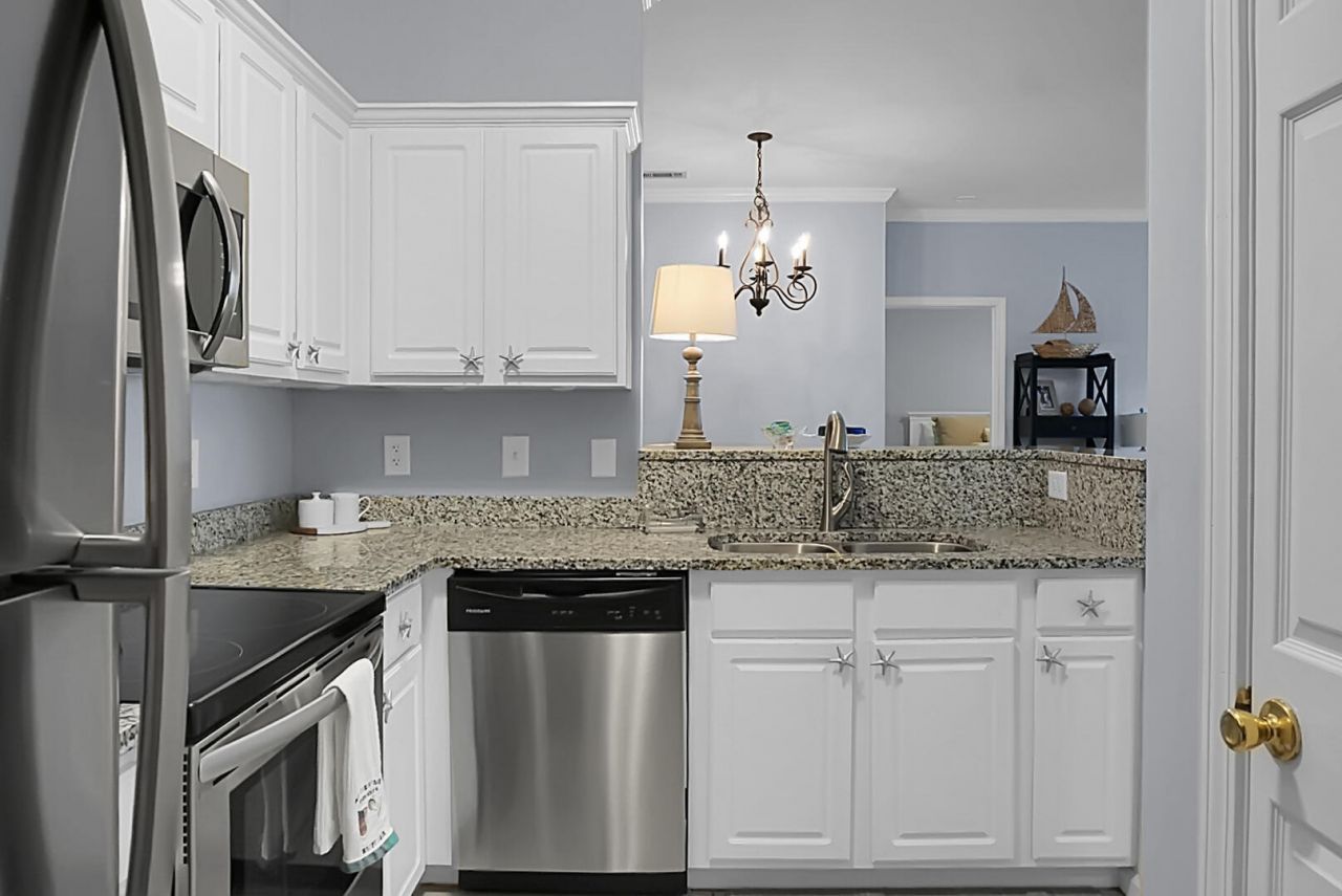 1600 Long Grove Drive Photo 19