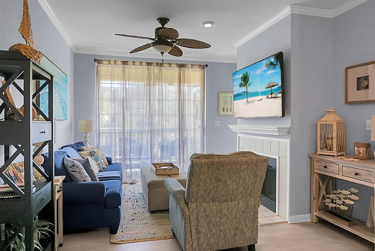 1600 Long Grove Drive Photo 24