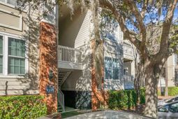 1600 Long Grove Drive photo 4