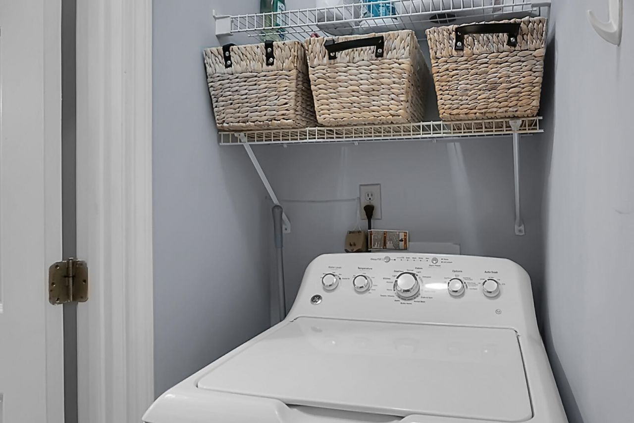 1600 Long Grove Drive Photo 41