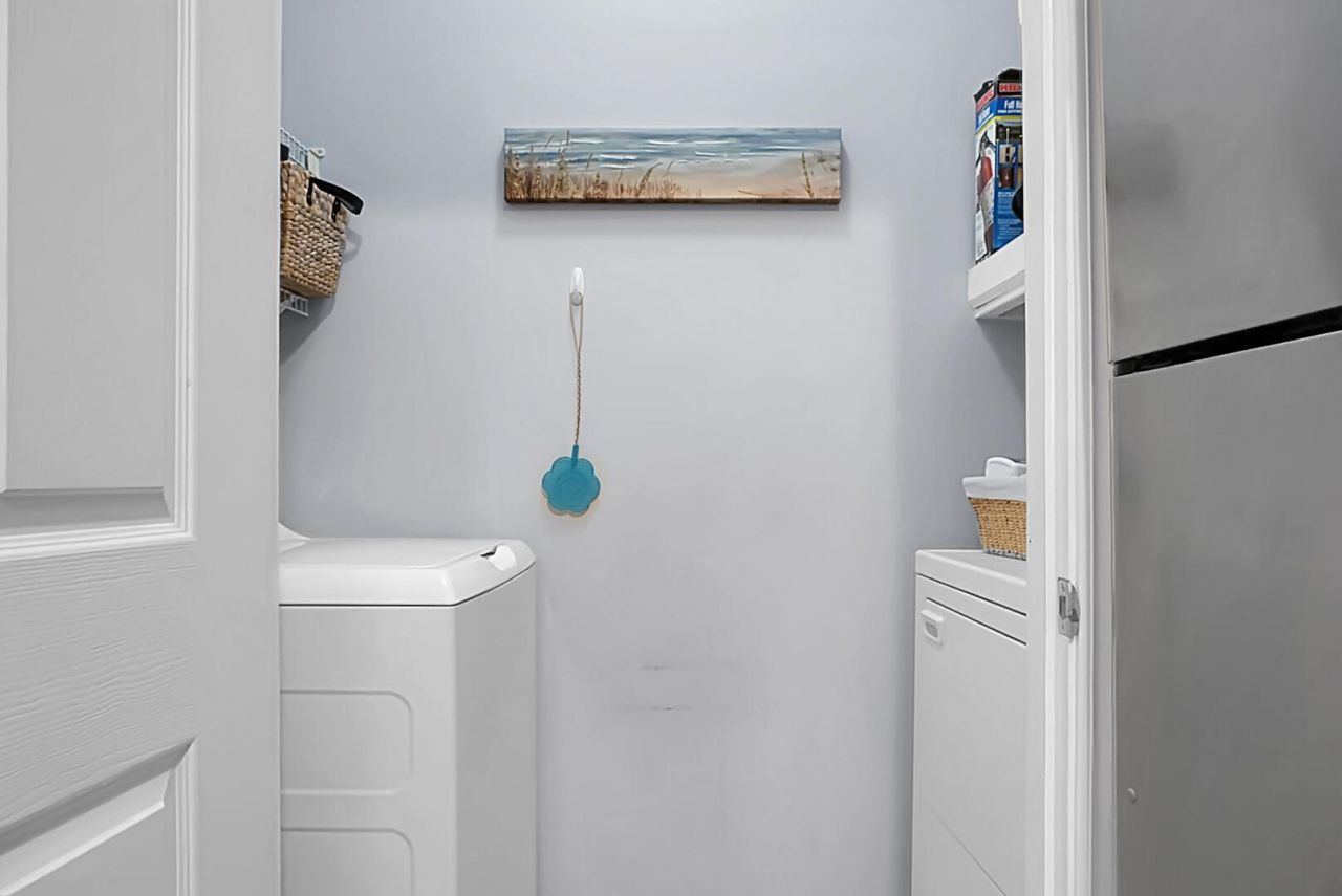 1600 Long Grove Drive Photo 42