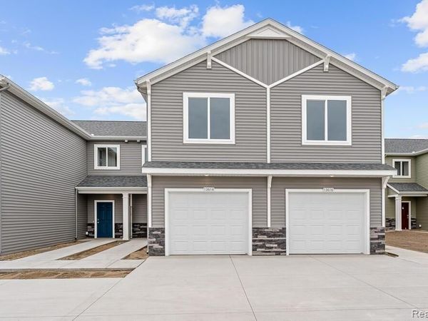 13614 Signature Drive, Holland, MI 49424