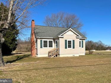 383 LAKE ROAD, LOTTSBURG, VA 22511