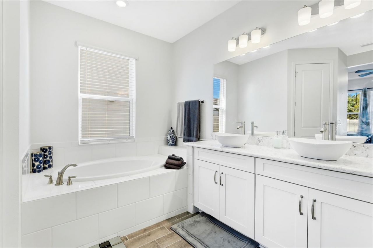 11160 Fieldstone Drive, Palmetto, FL 34221 Photo