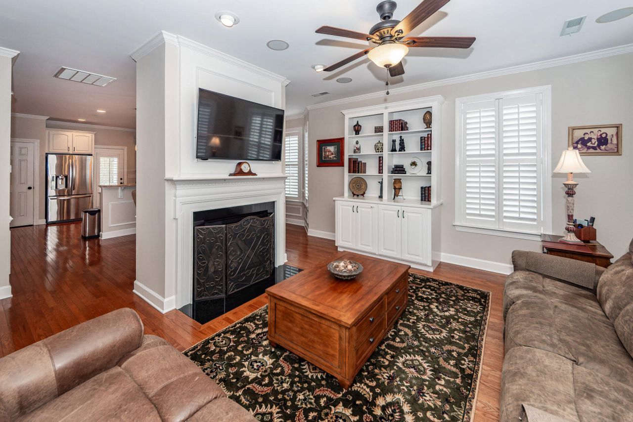 3548 Bagley Drive Photo 4