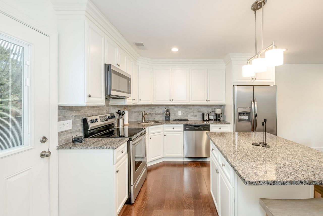 5011 Jenkins Avenue Photo 6