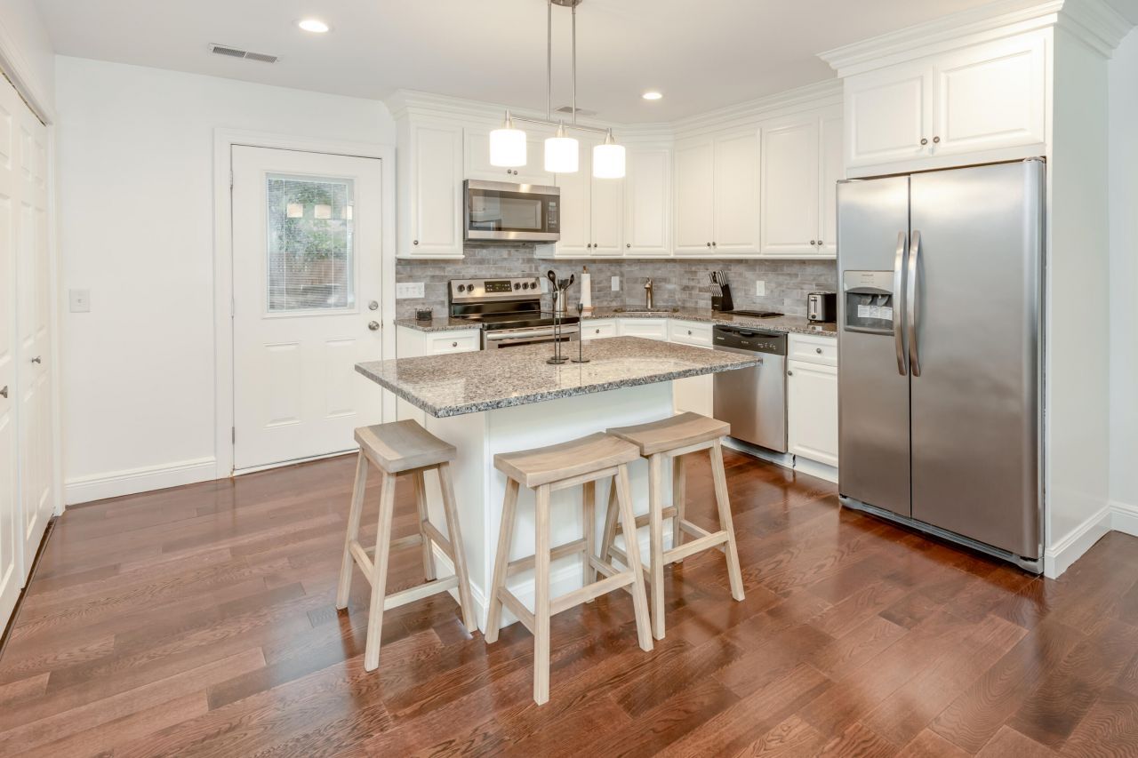 5011 Jenkins Avenue Photo 7