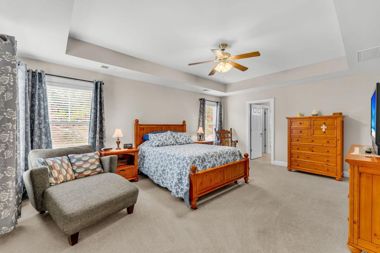 4250 Scharite Street Photo 23