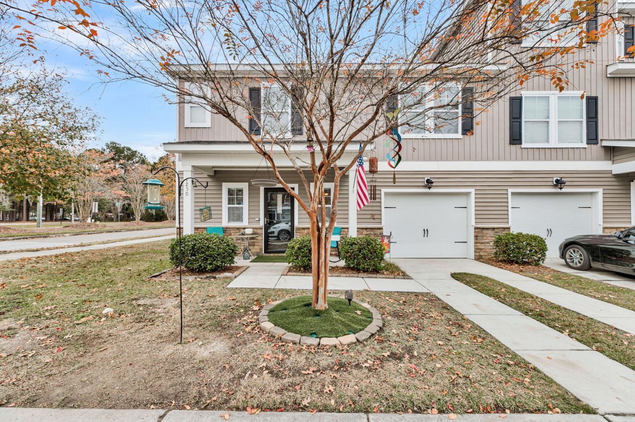 4250 Scharite Street Photo 3