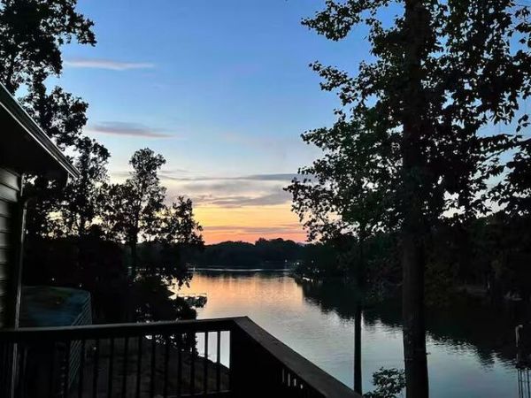 1970 Morewood RD, Hardy, VA 24101